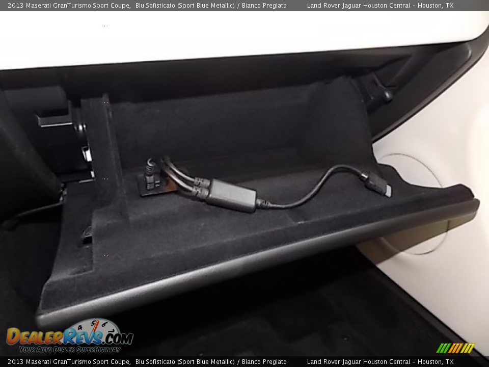 2013 Maserati GranTurismo Sport Coupe Blu Sofisticato (Sport Blue Metallic) / Bianco Pregiato Photo #28