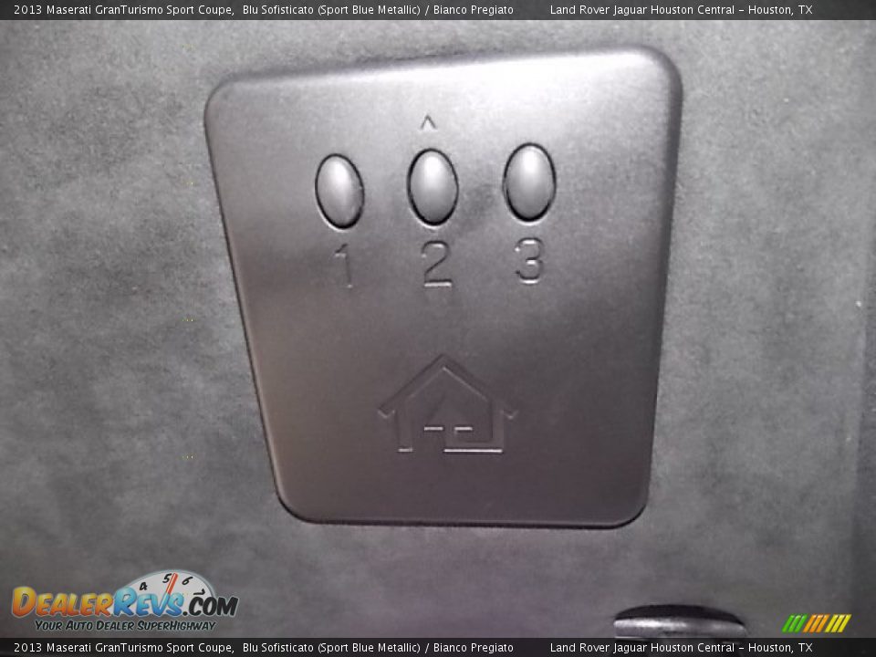 2013 Maserati GranTurismo Sport Coupe Blu Sofisticato (Sport Blue Metallic) / Bianco Pregiato Photo #30