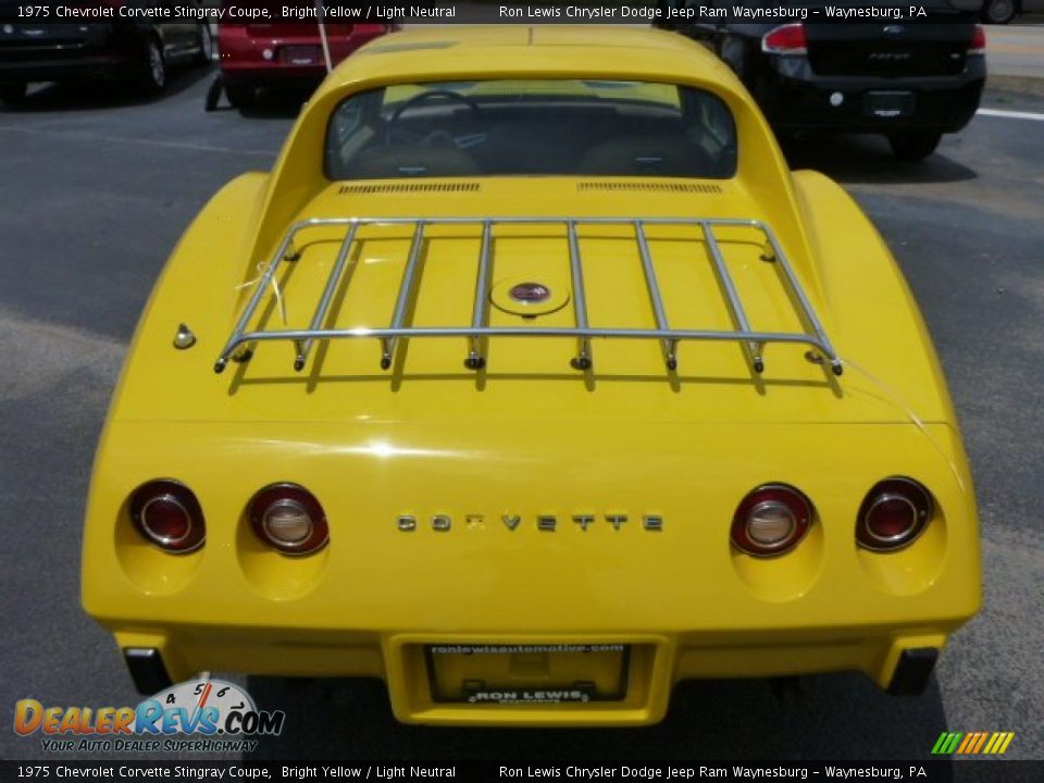 1975 Chevrolet Corvette Stingray Coupe Bright Yellow / Light Neutral Photo #4