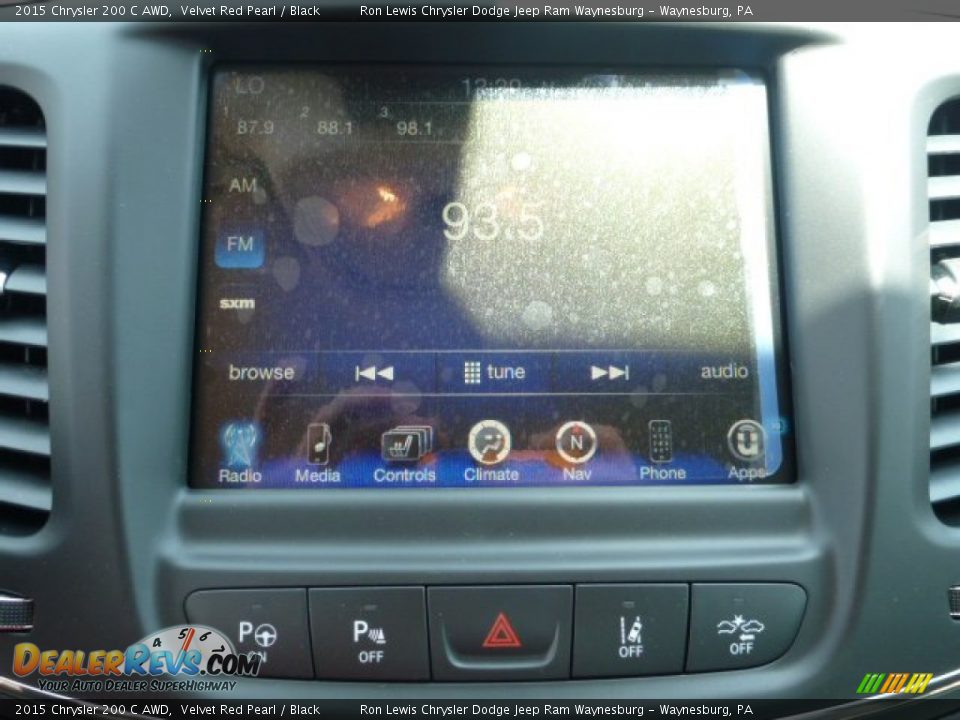 2015 Chrysler 200 C AWD Velvet Red Pearl / Black Photo #18