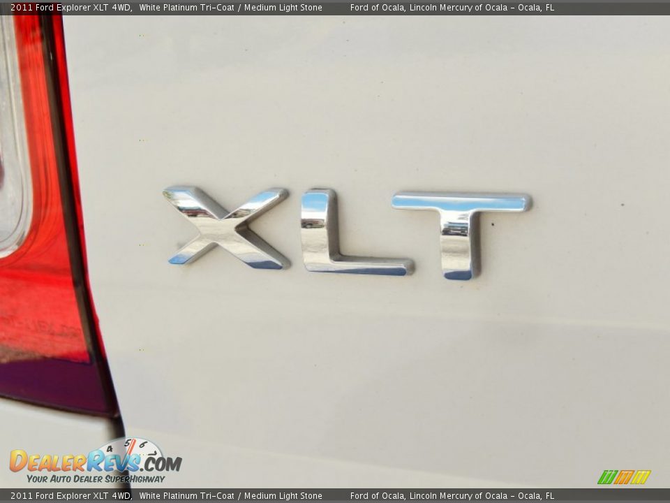 2011 Ford Explorer XLT 4WD White Platinum Tri-Coat / Medium Light Stone Photo #10