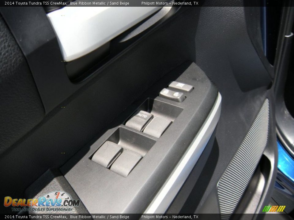 2014 Toyota Tundra TSS CrewMax Blue Ribbon Metallic / Sand Beige Photo #25