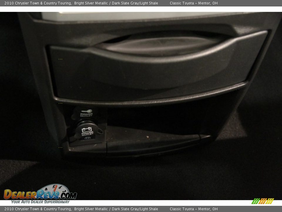 2010 Chrysler Town & Country Touring Bright Silver Metallic / Dark Slate Gray/Light Shale Photo #14