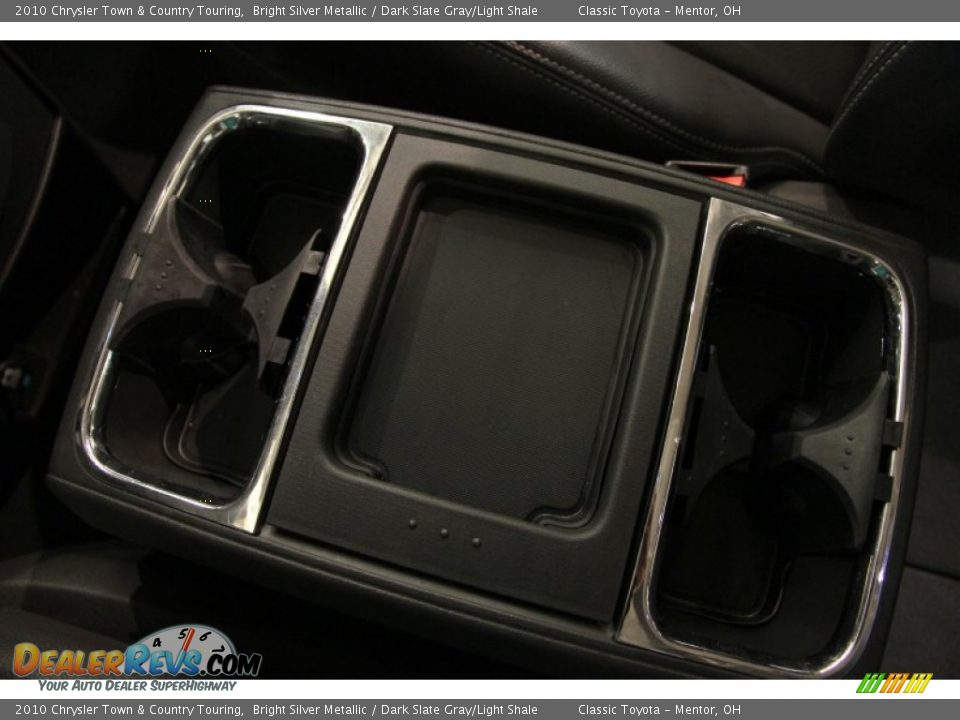 2010 Chrysler Town & Country Touring Bright Silver Metallic / Dark Slate Gray/Light Shale Photo #15