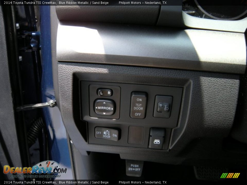 2014 Toyota Tundra TSS CrewMax Blue Ribbon Metallic / Sand Beige Photo #36