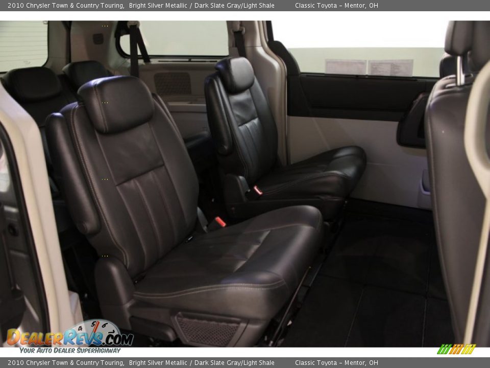 2010 Chrysler Town & Country Touring Bright Silver Metallic / Dark Slate Gray/Light Shale Photo #18