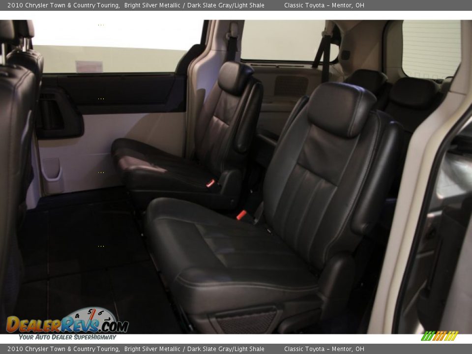 2010 Chrysler Town & Country Touring Bright Silver Metallic / Dark Slate Gray/Light Shale Photo #19