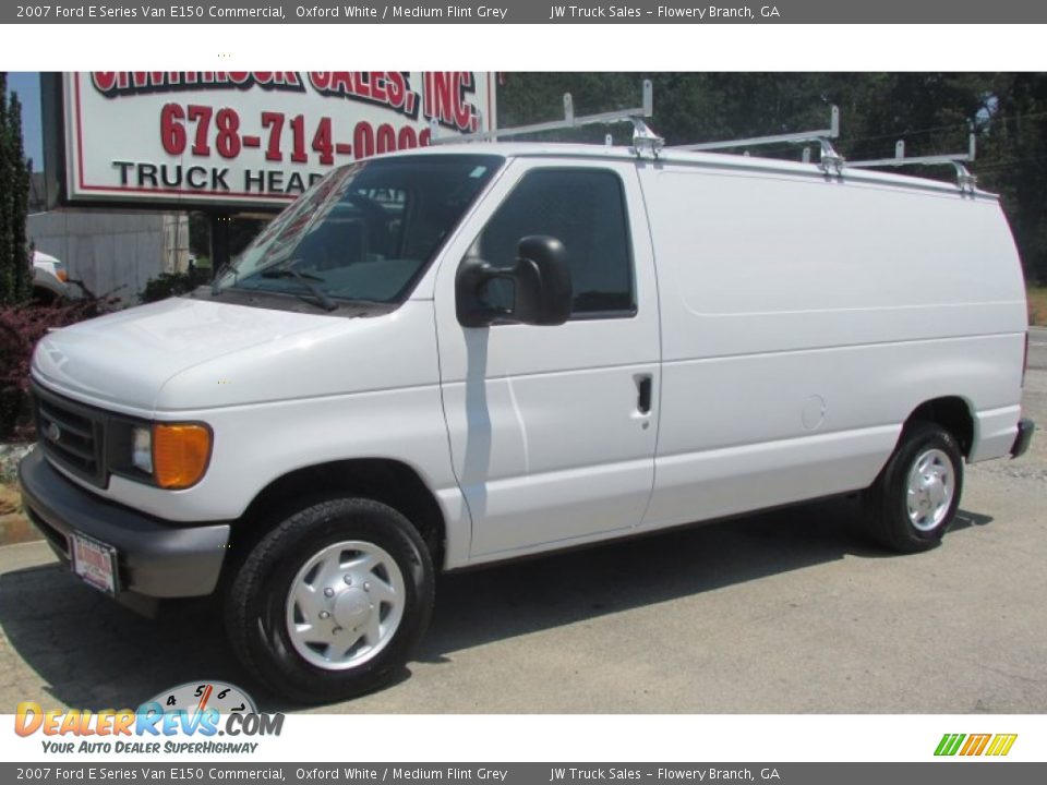 2007 Ford E Series Van E150 Commercial Oxford White / Medium Flint Grey Photo #2