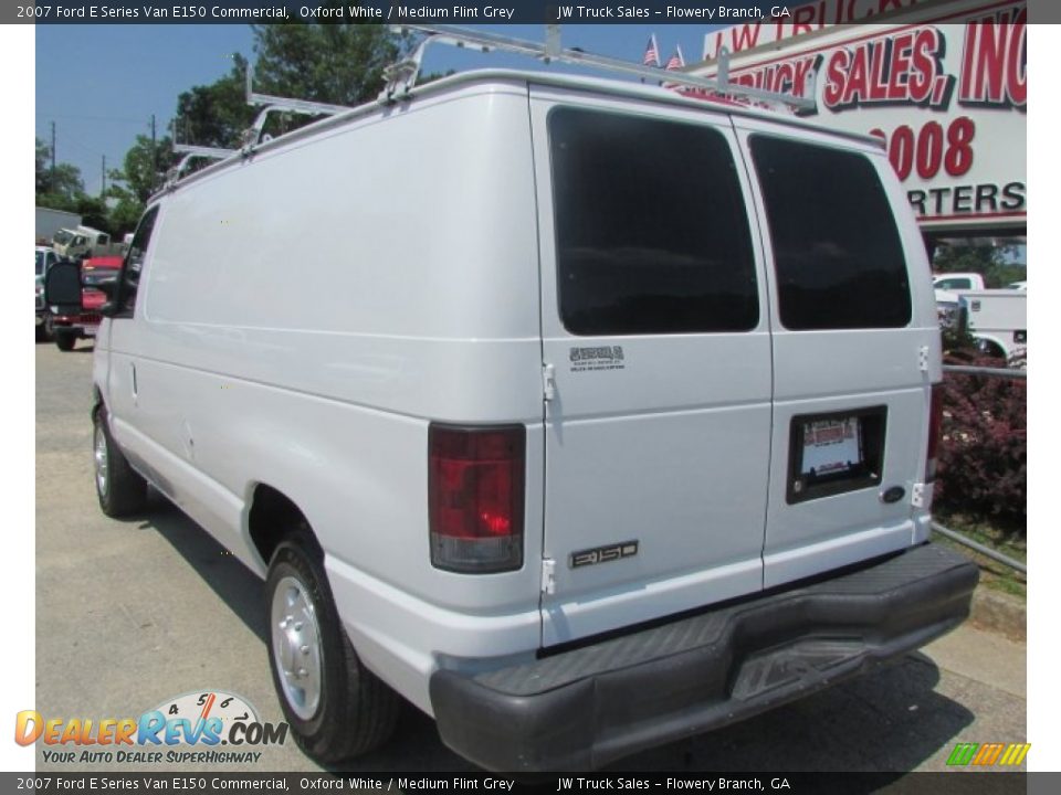 2007 Ford E Series Van E150 Commercial Oxford White / Medium Flint Grey Photo #3