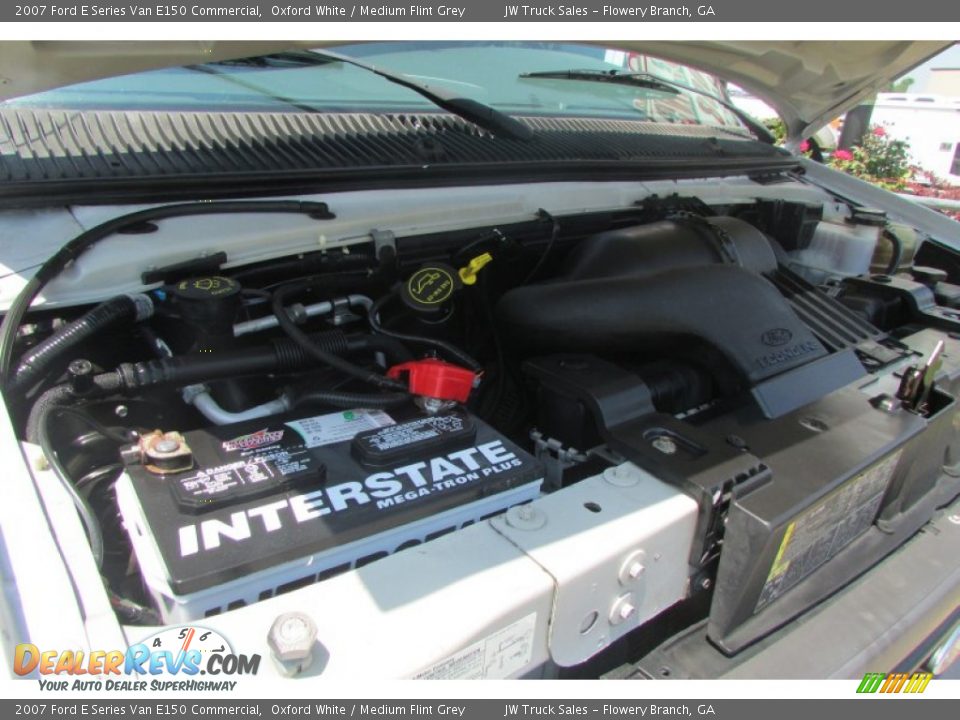 2007 Ford E Series Van E150 Commercial Oxford White / Medium Flint Grey Photo #9