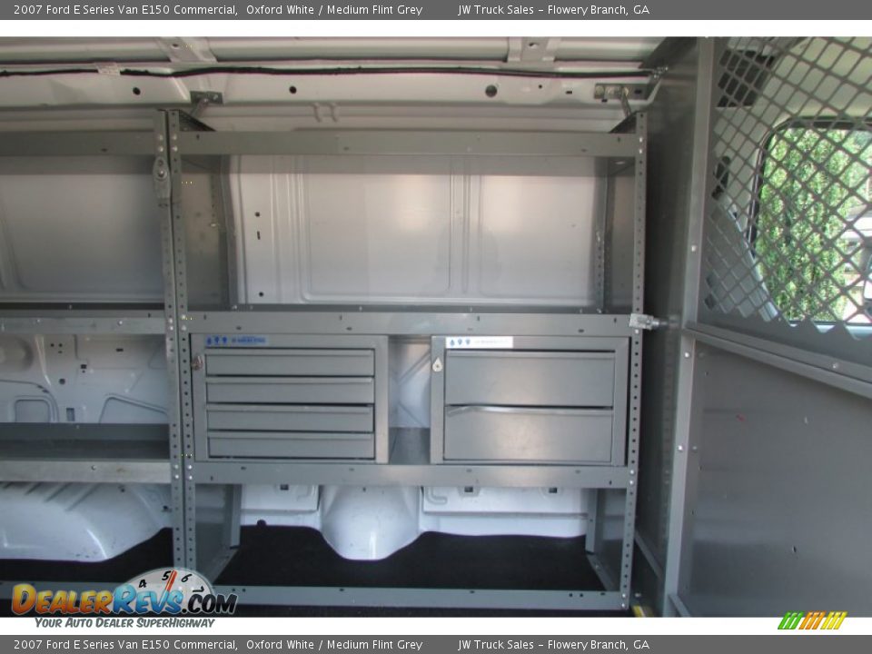 2007 Ford E Series Van E150 Commercial Oxford White / Medium Flint Grey Photo #28
