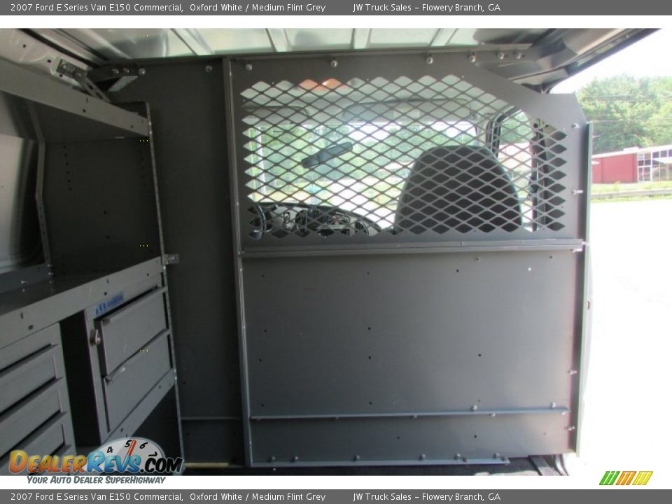 2007 Ford E Series Van E150 Commercial Oxford White / Medium Flint Grey Photo #33