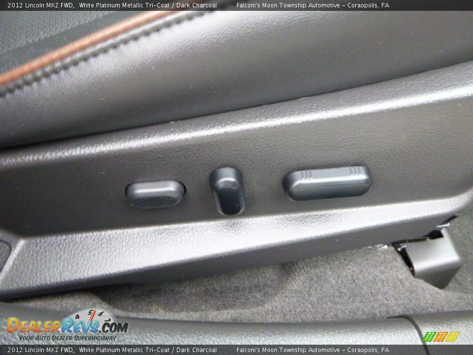 2012 Lincoln MKZ FWD White Platinum Metallic Tri-Coat / Dark Charcoal Photo #12