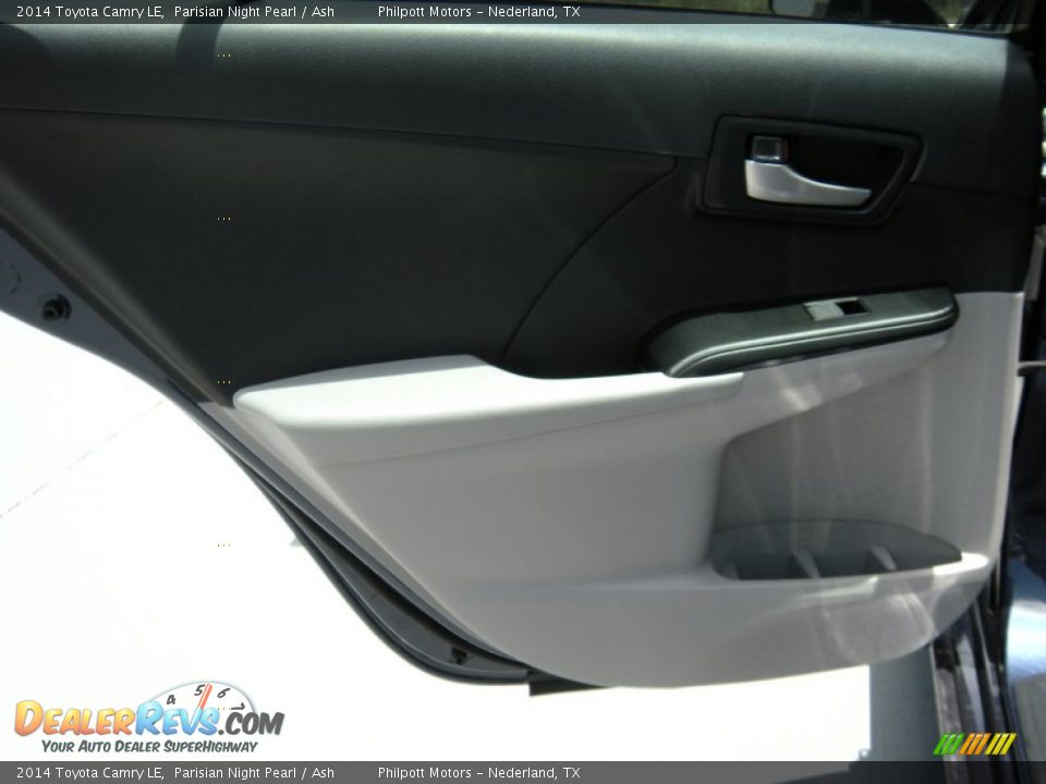 2014 Toyota Camry LE Parisian Night Pearl / Ash Photo #19