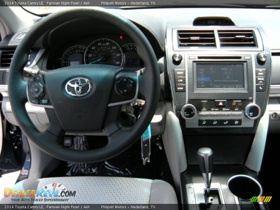 2014 Toyota Camry LE Parisian Night Pearl / Ash Photo #25