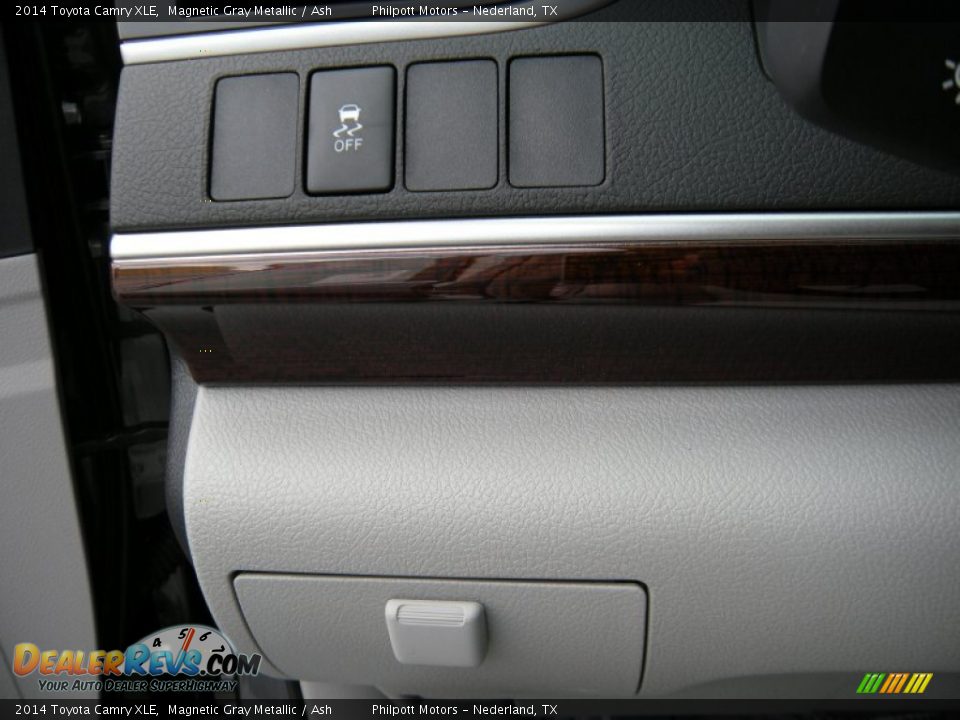 2014 Toyota Camry XLE Magnetic Gray Metallic / Ash Photo #34
