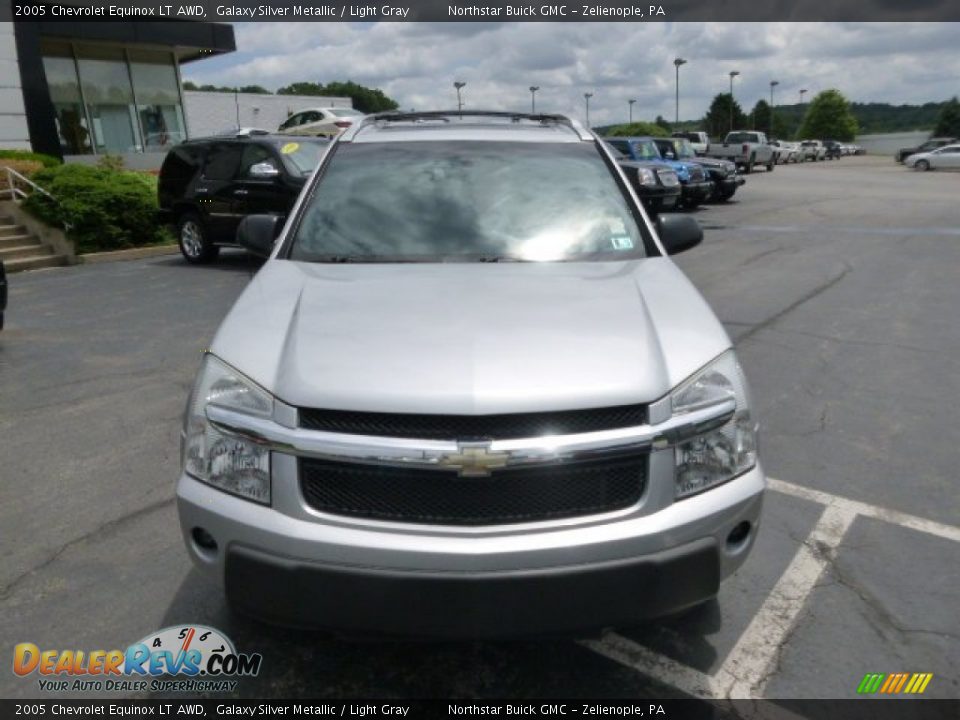 2005 Chevrolet Equinox LT AWD Galaxy Silver Metallic / Light Gray Photo #2