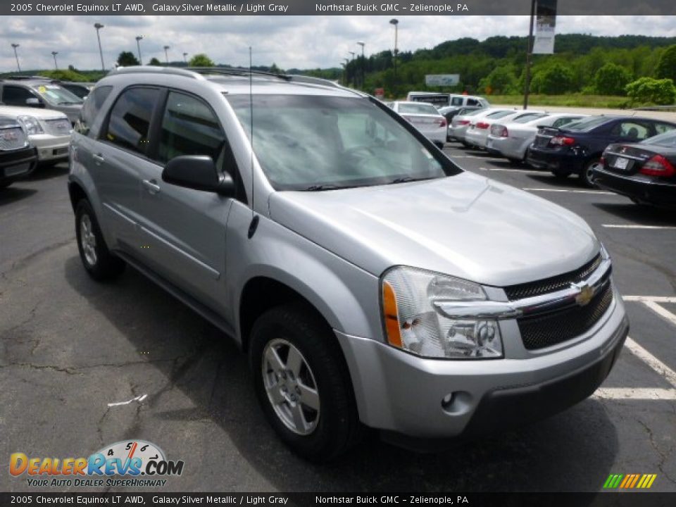 2005 Chevrolet Equinox LT AWD Galaxy Silver Metallic / Light Gray Photo #3