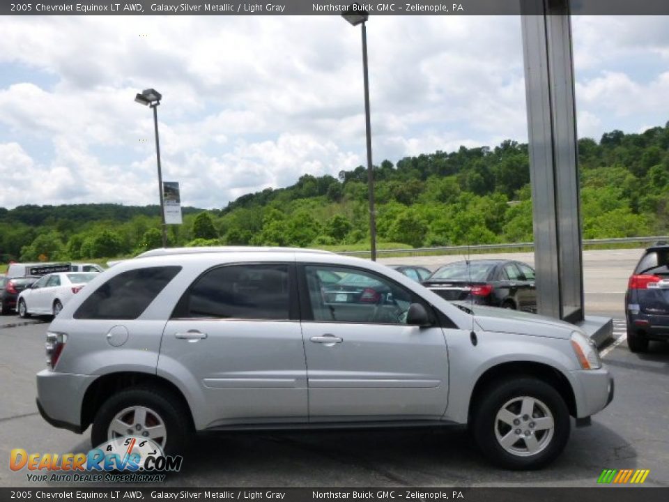 2005 Chevrolet Equinox LT AWD Galaxy Silver Metallic / Light Gray Photo #4