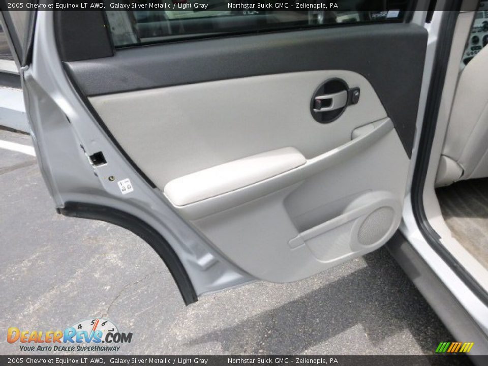 2005 Chevrolet Equinox LT AWD Galaxy Silver Metallic / Light Gray Photo #13