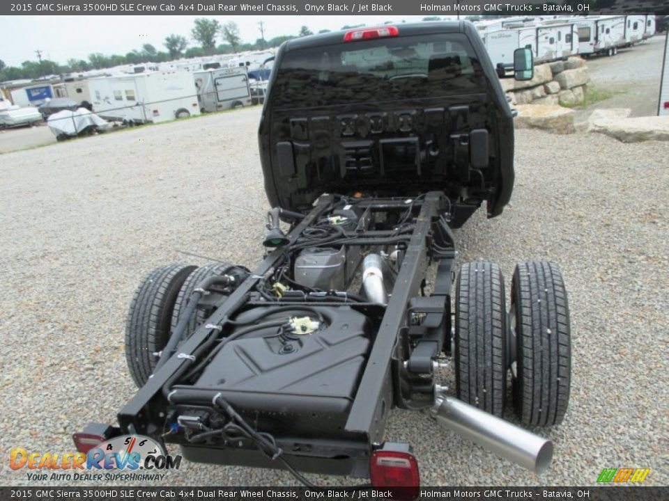 2015 GMC Sierra 3500HD SLE Crew Cab 4x4 Dual Rear Wheel Chassis Onyx Black / Jet Black Photo #32