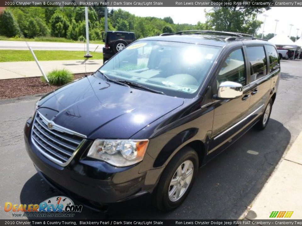2010 Chrysler Town & Country Touring Blackberry Pearl / Dark Slate Gray/Light Shale Photo #4
