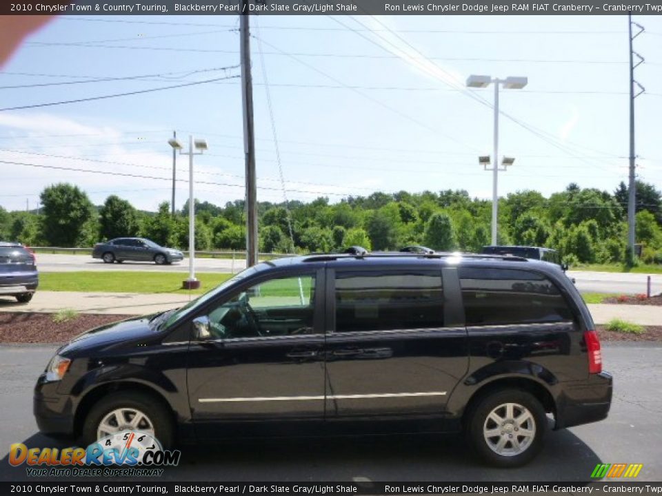 2010 Chrysler Town & Country Touring Blackberry Pearl / Dark Slate Gray/Light Shale Photo #5