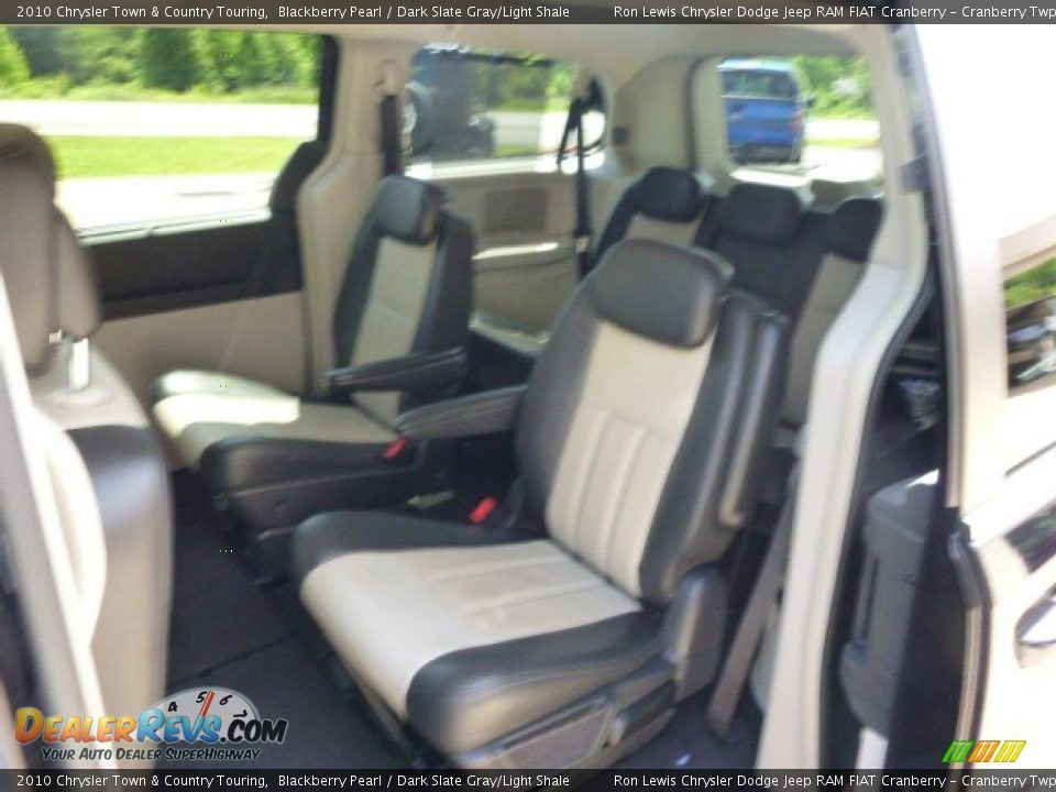 2010 Chrysler Town & Country Touring Blackberry Pearl / Dark Slate Gray/Light Shale Photo #11
