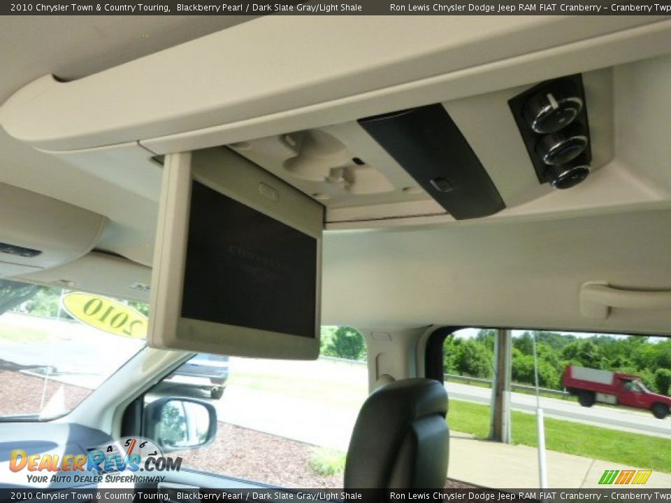 2010 Chrysler Town & Country Touring Blackberry Pearl / Dark Slate Gray/Light Shale Photo #13