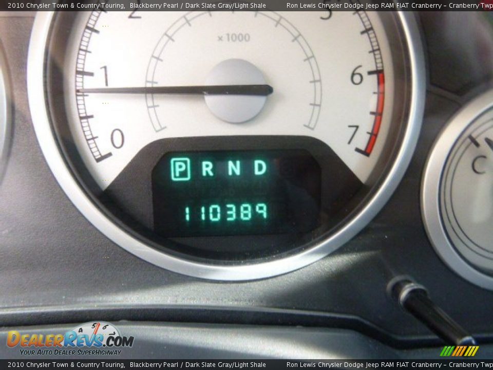 2010 Chrysler Town & Country Touring Blackberry Pearl / Dark Slate Gray/Light Shale Photo #19