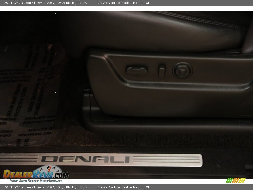 2011 GMC Yukon XL Denali AWD Onyx Black / Ebony Photo #7