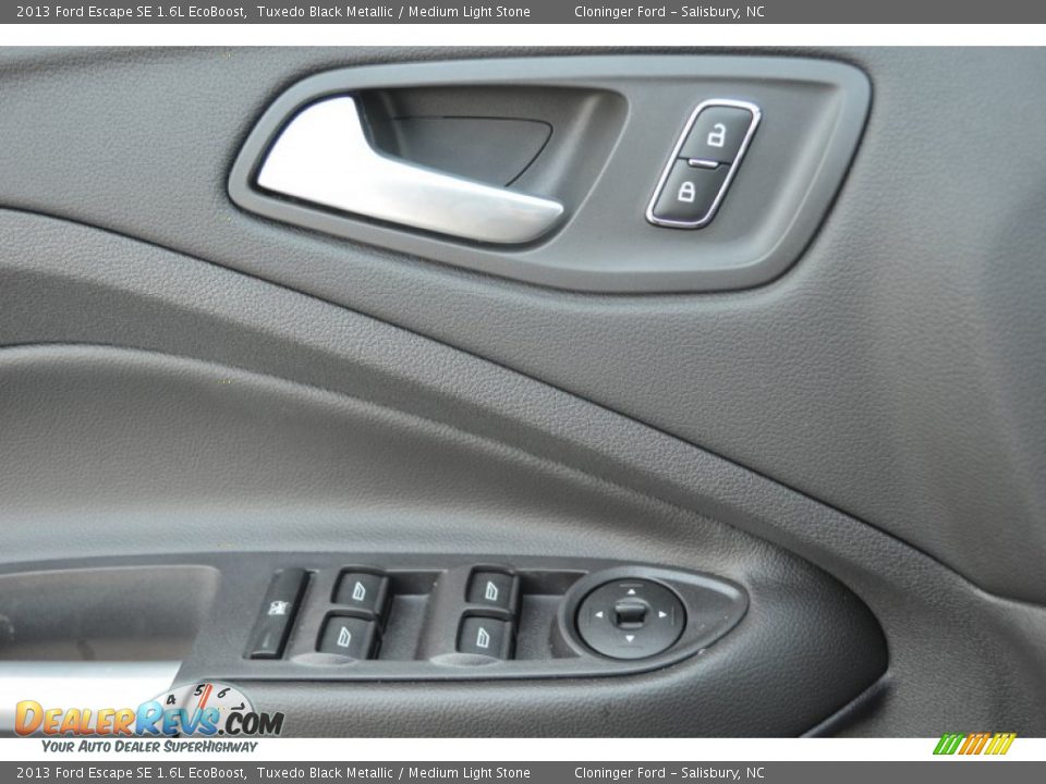 2013 Ford Escape SE 1.6L EcoBoost Tuxedo Black Metallic / Medium Light Stone Photo #9