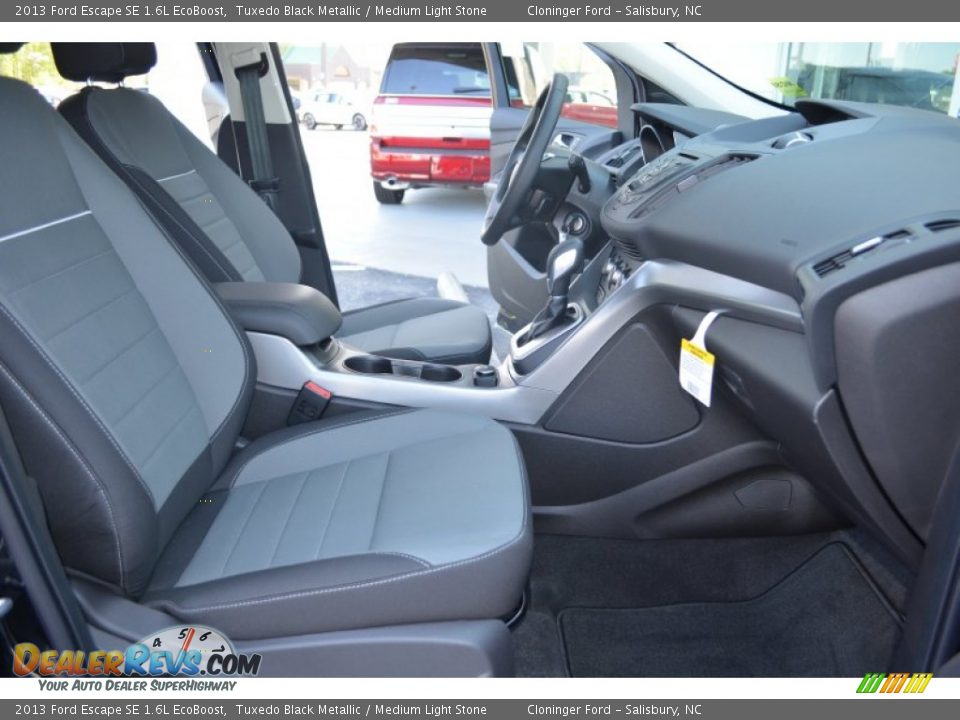 2013 Ford Escape SE 1.6L EcoBoost Tuxedo Black Metallic / Medium Light Stone Photo #15
