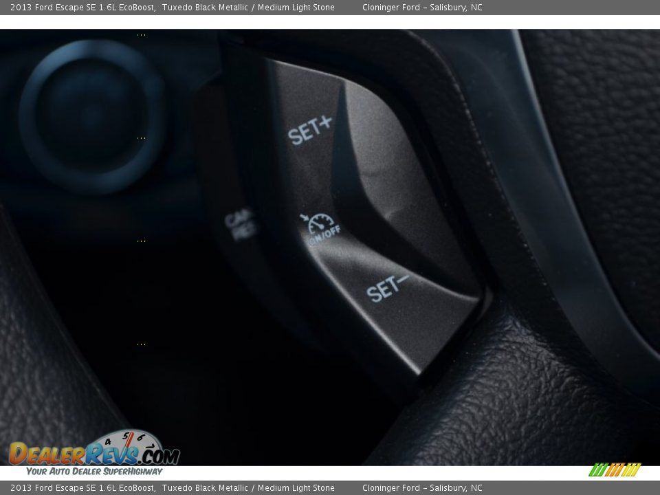 2013 Ford Escape SE 1.6L EcoBoost Tuxedo Black Metallic / Medium Light Stone Photo #29