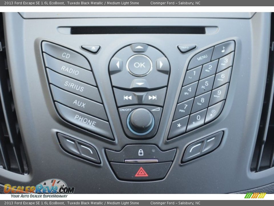2013 Ford Escape SE 1.6L EcoBoost Tuxedo Black Metallic / Medium Light Stone Photo #31