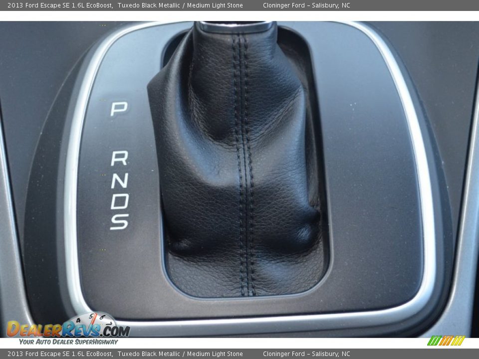 2013 Ford Escape SE 1.6L EcoBoost Tuxedo Black Metallic / Medium Light Stone Photo #33