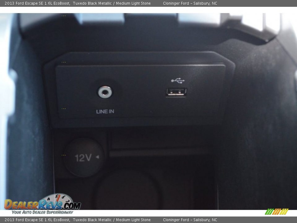 2013 Ford Escape SE 1.6L EcoBoost Tuxedo Black Metallic / Medium Light Stone Photo #36