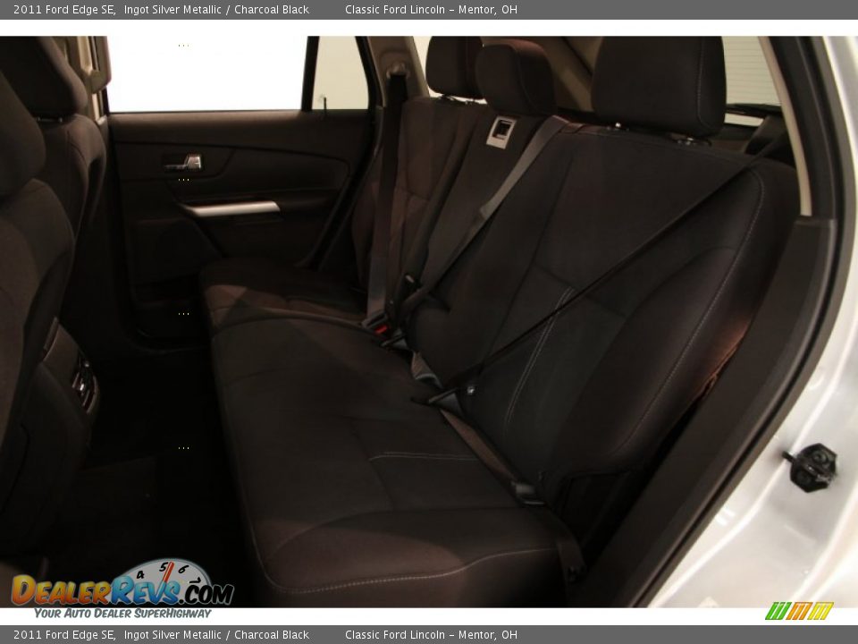 2011 Ford Edge SE Ingot Silver Metallic / Charcoal Black Photo #10