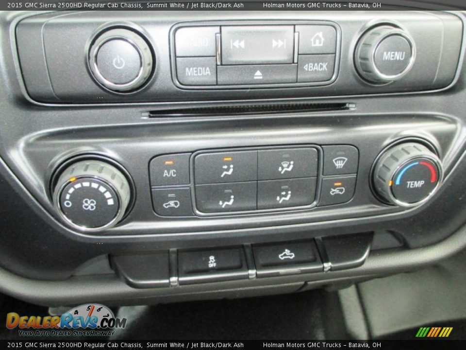 Controls of 2015 GMC Sierra 2500HD Regular Cab Chassis Photo #8