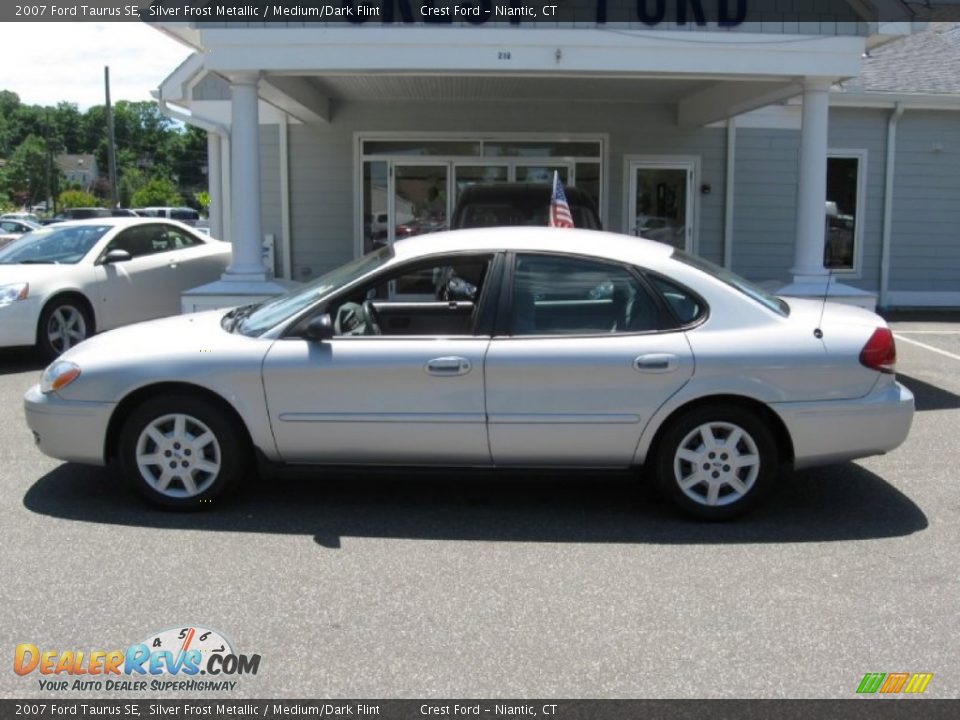 2007 Ford Taurus SE Silver Frost Metallic / Medium/Dark Flint Photo #4