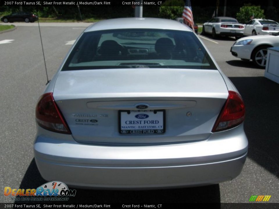 2007 Ford Taurus SE Silver Frost Metallic / Medium/Dark Flint Photo #6