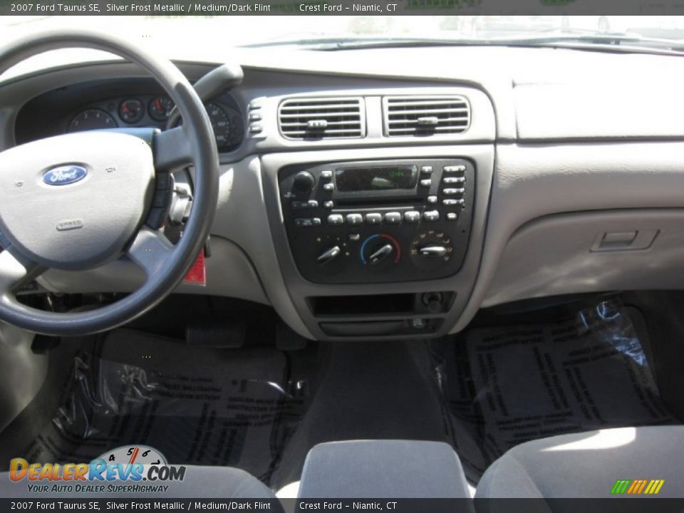 2007 Ford Taurus SE Silver Frost Metallic / Medium/Dark Flint Photo #11