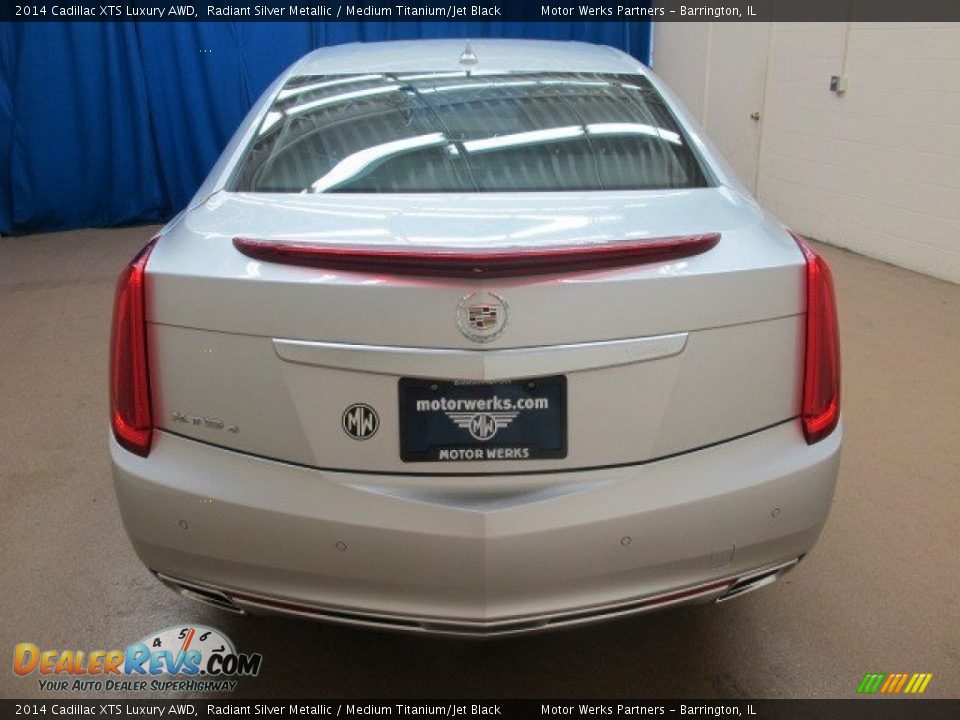 2014 Cadillac XTS Luxury AWD Radiant Silver Metallic / Medium Titanium/Jet Black Photo #6