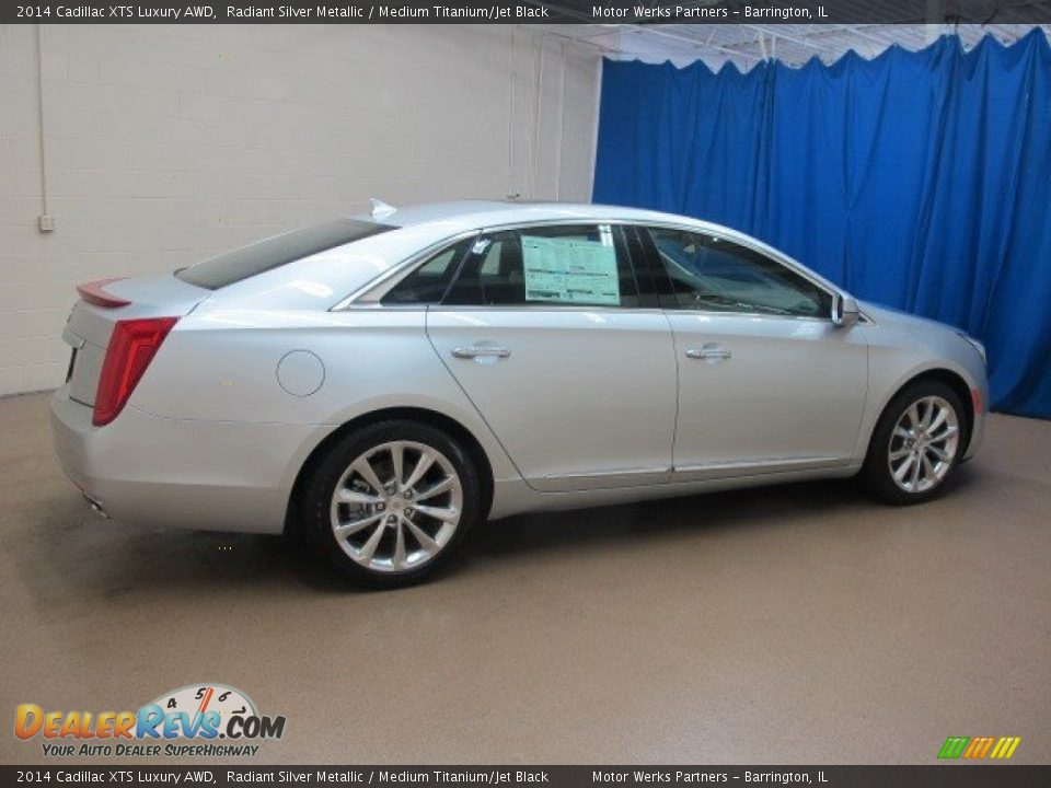 2014 Cadillac XTS Luxury AWD Radiant Silver Metallic / Medium Titanium/Jet Black Photo #8