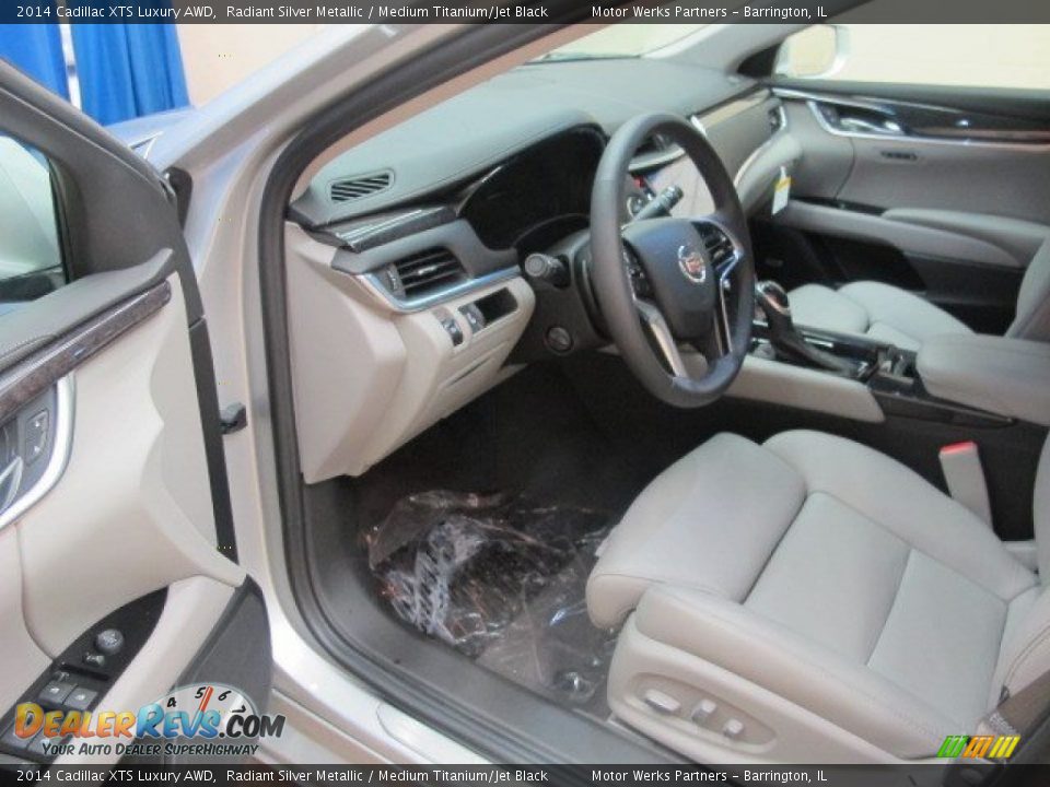 2014 Cadillac XTS Luxury AWD Radiant Silver Metallic / Medium Titanium/Jet Black Photo #10