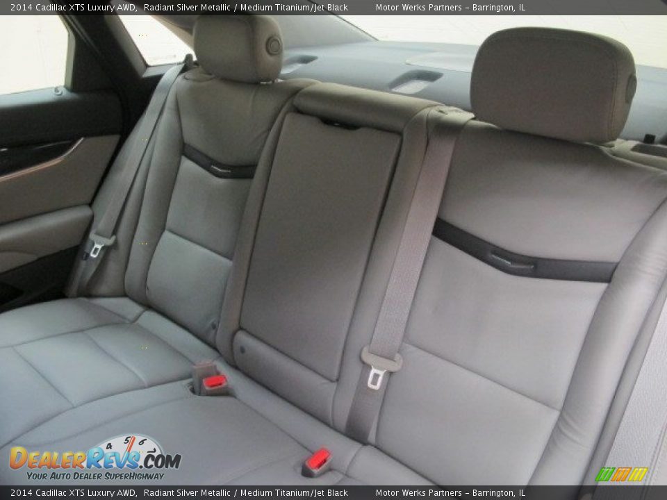 2014 Cadillac XTS Luxury AWD Radiant Silver Metallic / Medium Titanium/Jet Black Photo #12
