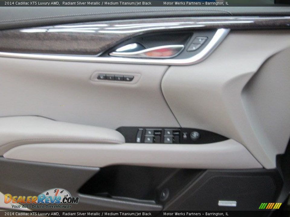 2014 Cadillac XTS Luxury AWD Radiant Silver Metallic / Medium Titanium/Jet Black Photo #19