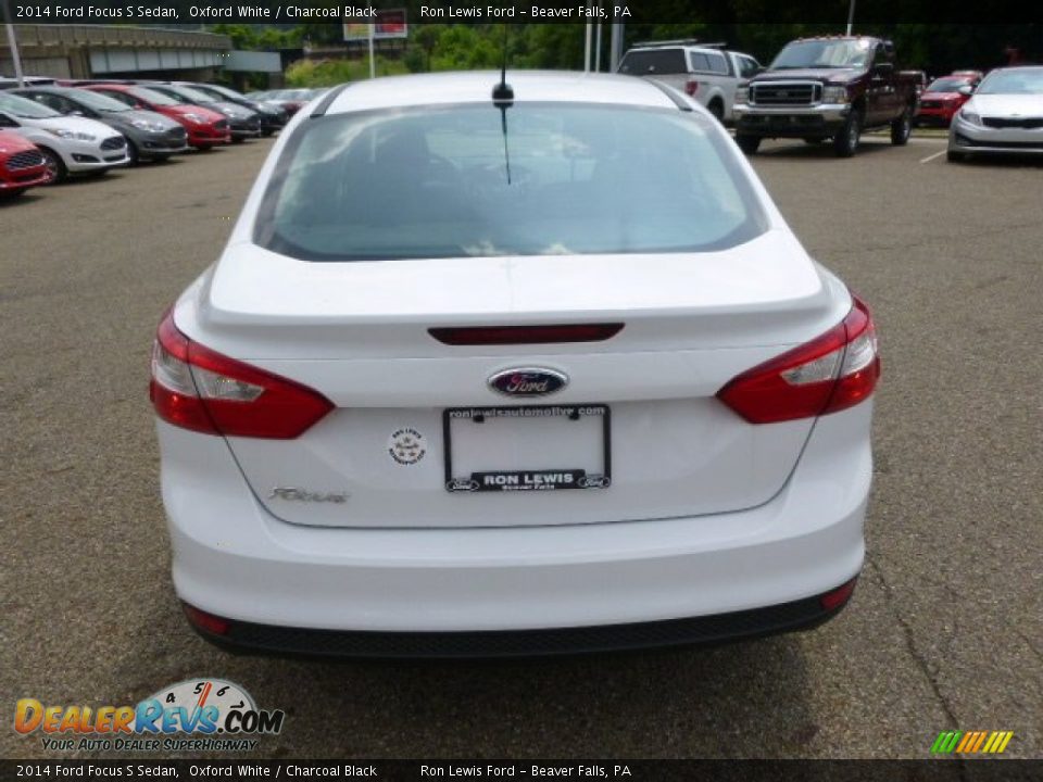 2014 Ford Focus S Sedan Oxford White / Charcoal Black Photo #7