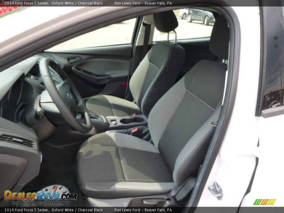 2014 Ford Focus S Sedan Oxford White / Charcoal Black Photo #10