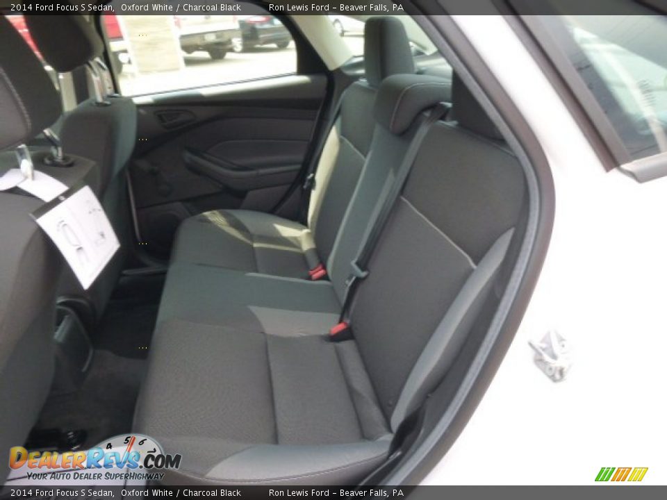 2014 Ford Focus S Sedan Oxford White / Charcoal Black Photo #12